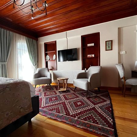 Lily Mansion Apartment Истанбул Екстериор снимка