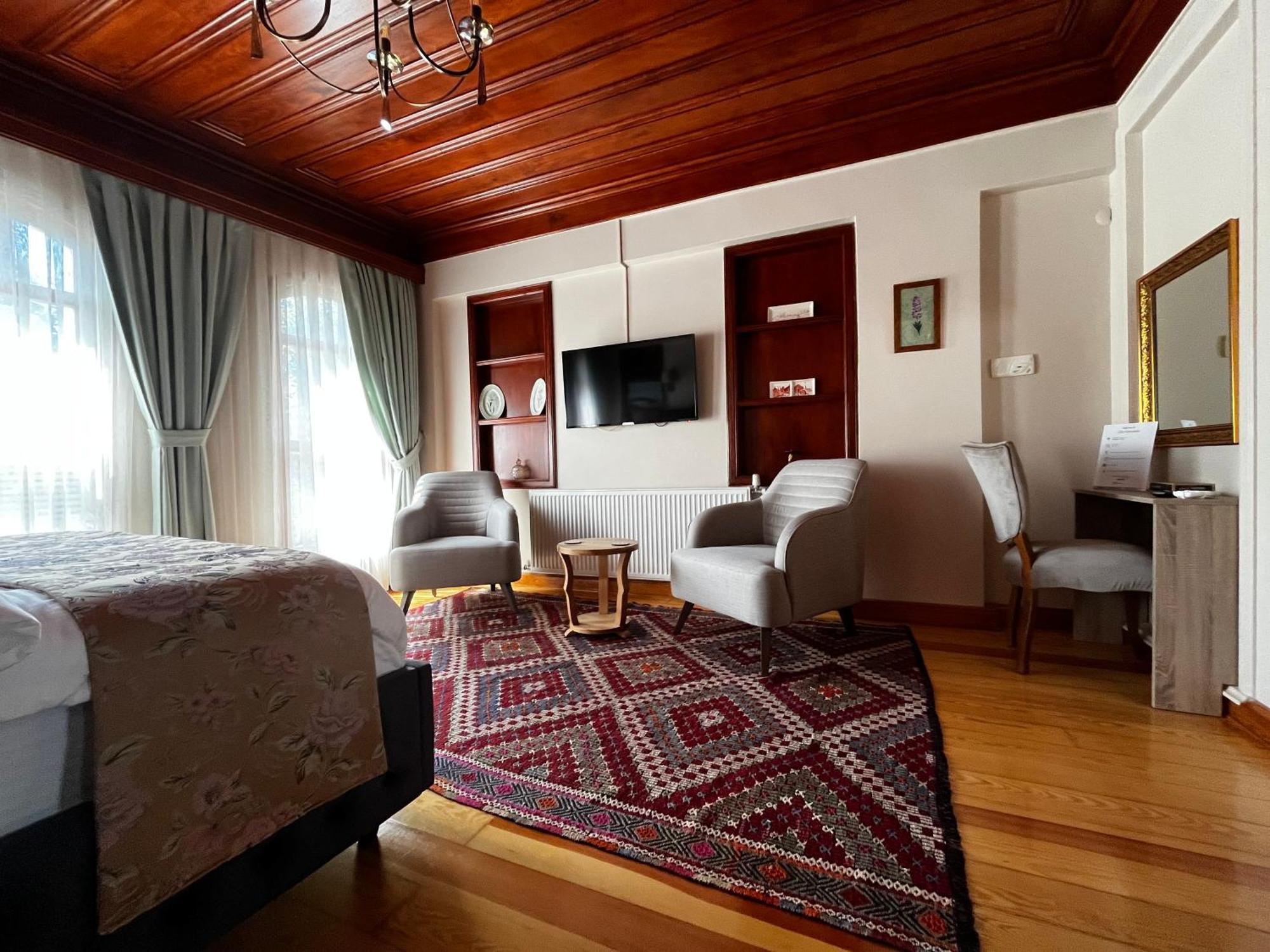 Lily Mansion Apartment Истанбул Екстериор снимка