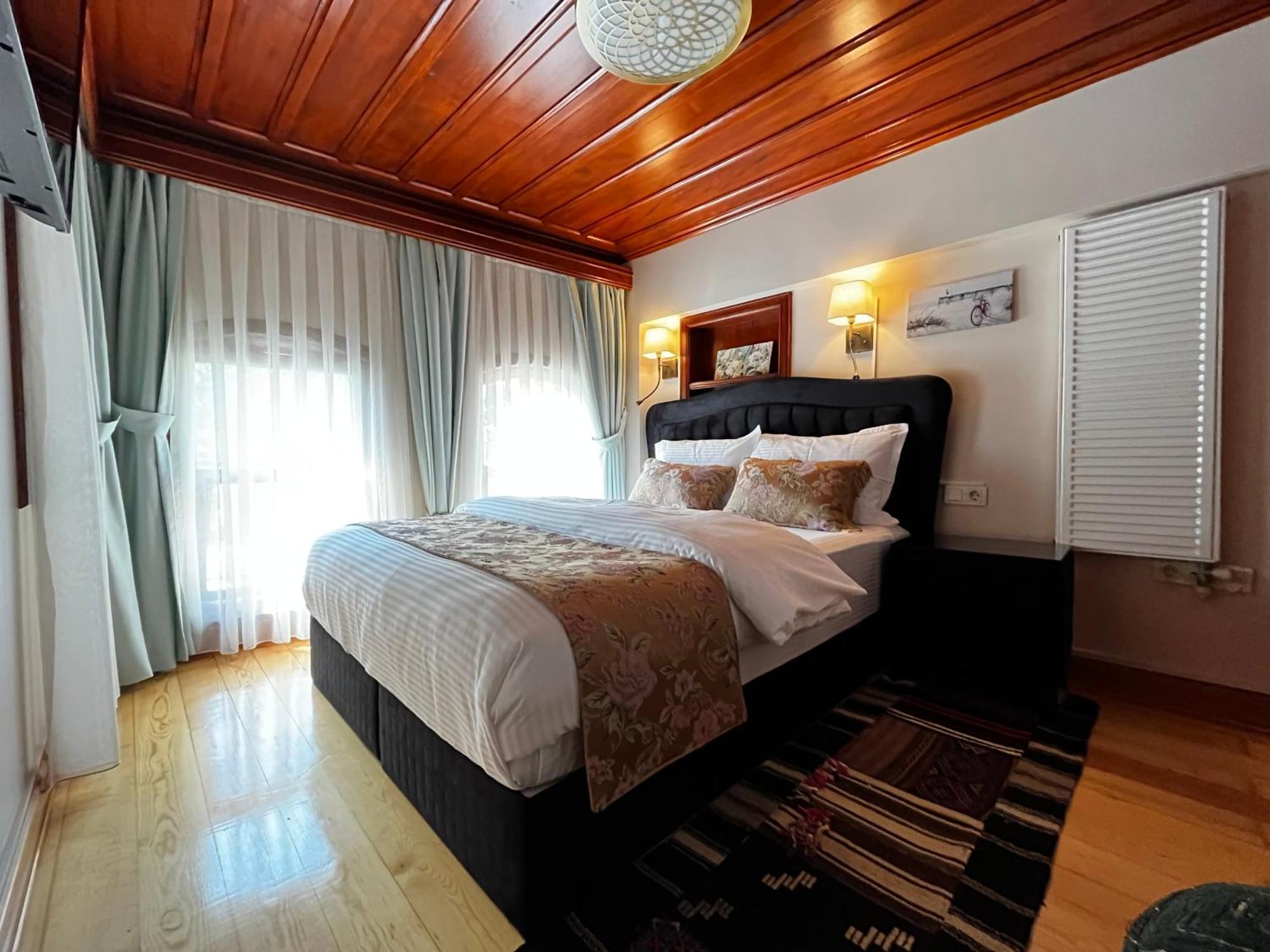 Lily Mansion Apartment Истанбул Екстериор снимка